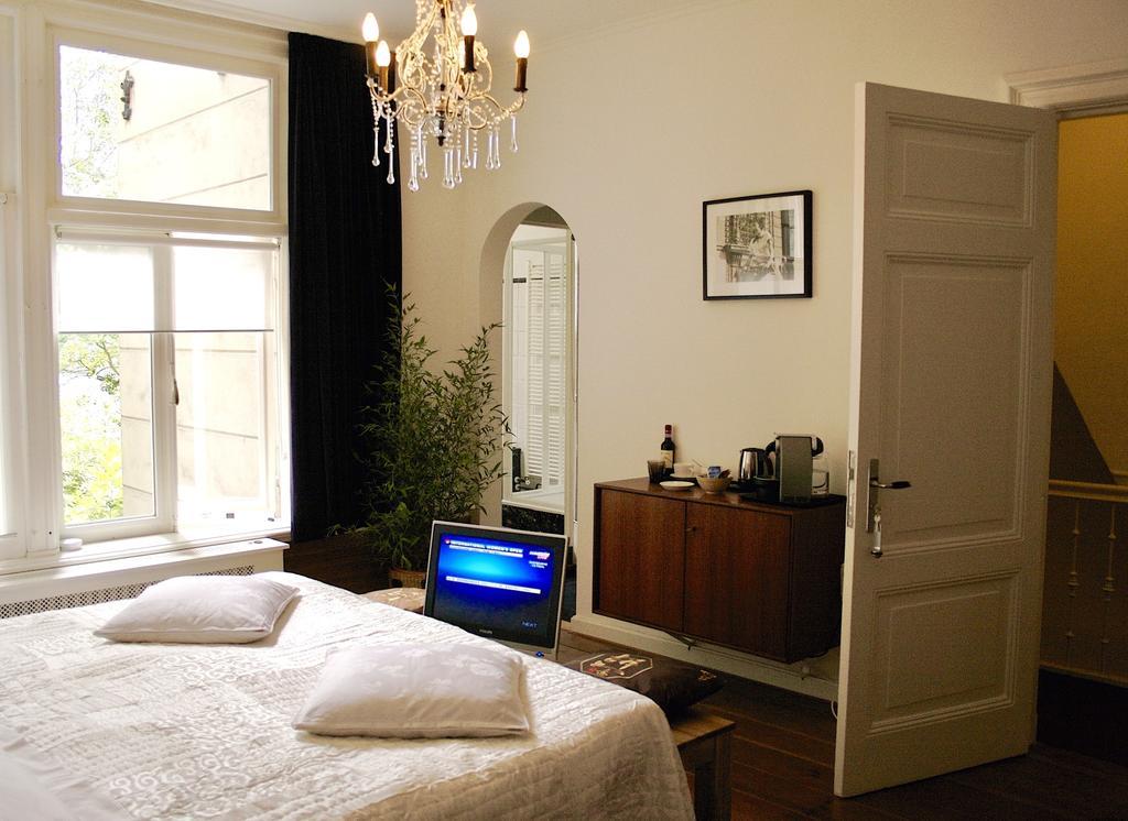 アムステルダム Tulipa Bed & Breakfast エクステリア 写真
